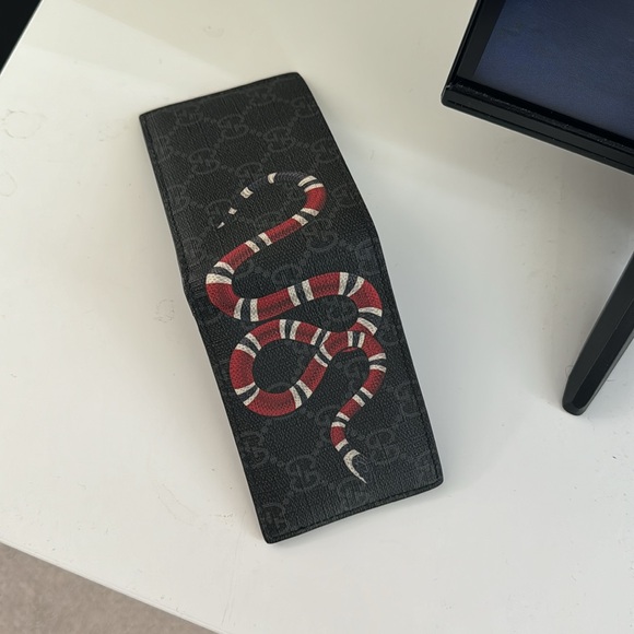 GUCCI KINGSNAKE PRINT GG SUPREME WALLET - Picture 4 of 7
